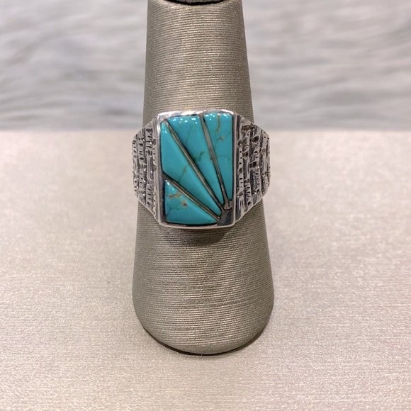 Sterling Silver Navajo Design Ring With Turquoise Sunrays - Picture 2 of 6